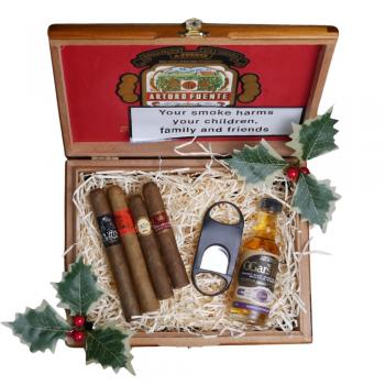 Christmas Spirit and Smoke Gift Box Sampler - 4 Cigars with Cutter and Miniature
