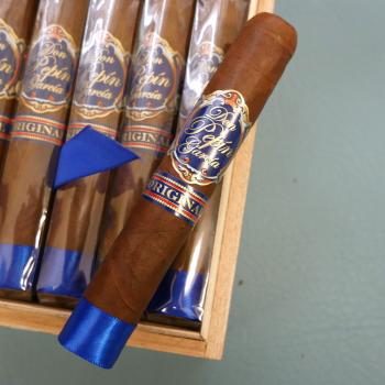 Don Pepin Garcia Blue Label Invictos Robusto Cigar - 1 Single