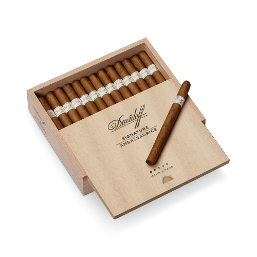 Davidoff Signature Ambassadrice Cigar - Box of 25 (End of Line)