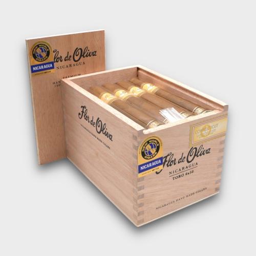 Flor De Oliva Connecticut Toro Cigar - Cabinet of 25