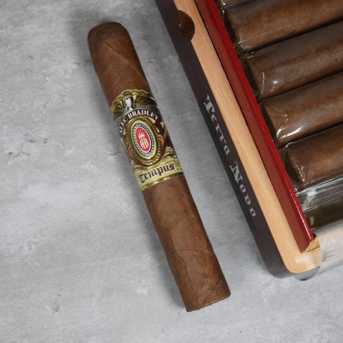 Alec Bradley Tempus Terra Novo Cigar - 1 Single