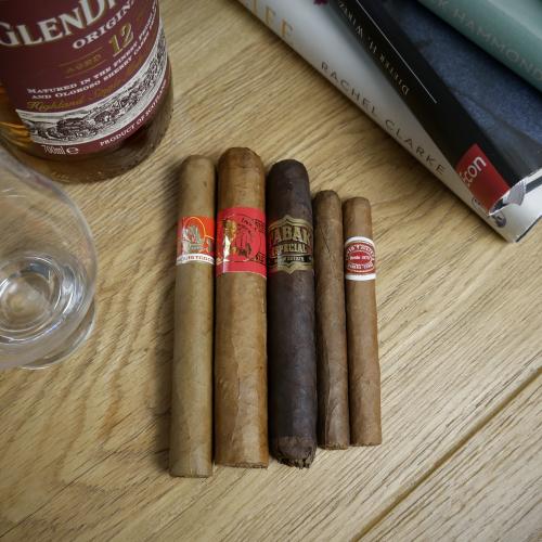 FATHERS DAY - A Special Treat Gift Box Sampler - 5 Cigars
