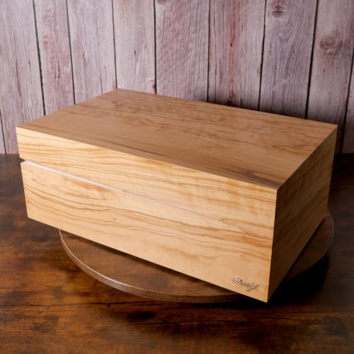 Davidoff Ambassador Humidor - Olive Tree - Limited Edition