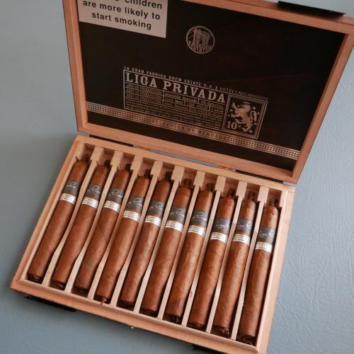 Drew Estate Liga Privada 10 Seleccion De Mercado Cigar - Box of 10