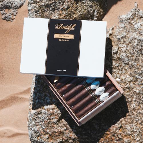 Davidoff Maduro Robusto Limited Edition Cigar - Box of 20 (Discontinued)