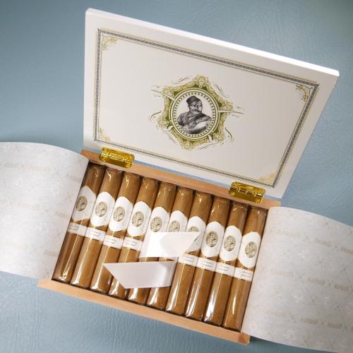 Gurkha Coleccion Especial Robusto - Box of 10