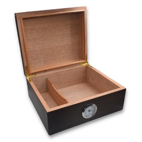Sikarlan Walnut Humidor - Chrome Dial - 50 Cigar Capacity
