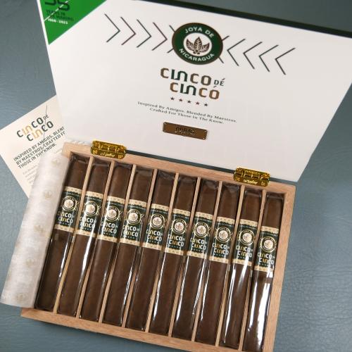 Joya de Nicaragua Cinco De Cinco Corona Extra Cigar - Box of 10