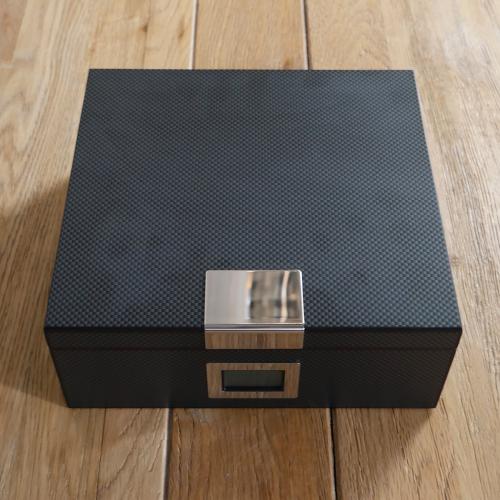 Klaro Kingston Carbon Fiber Humidor - 30 Cigar Capacity (End of Line)