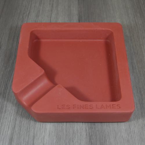 Les Fines Lames - Monad Concrete Cigar Ashtray - Red