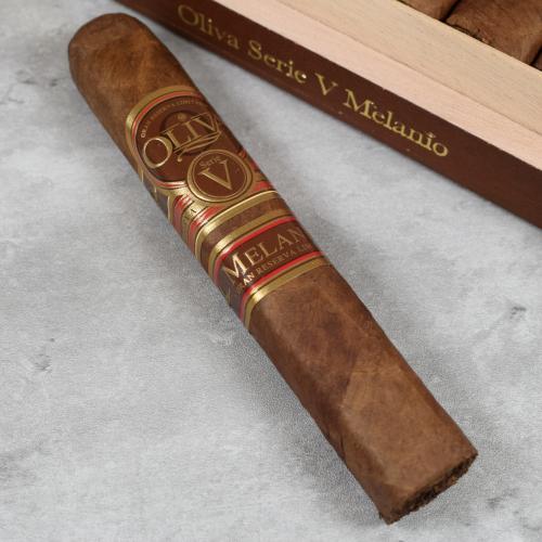 Oliva Serie V Melanio Gran Reserva Robusto Cigar - 1 Single