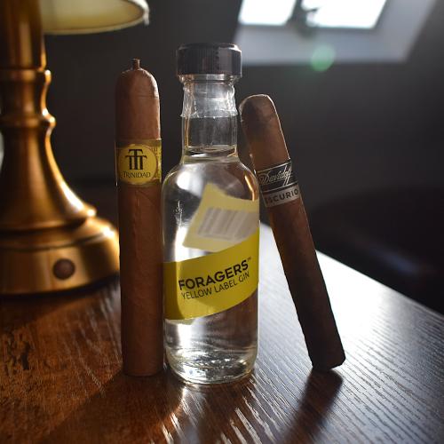 A Tasty Treat Pairing Sampler - Foragers Yellow Label Gin + Cigar Selection