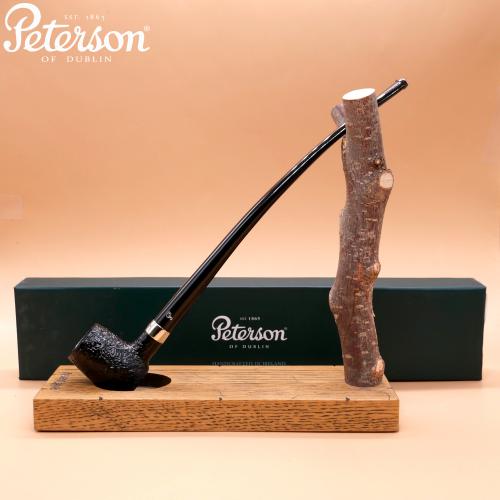 Peterson Churchwarden Sandblasted Barrel Fishtail Pipe (PEC247)