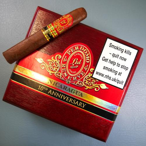 Perdomo 10th Anniversary Nicaragua SG Epicure Cigar - Box of 25