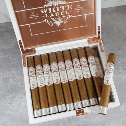 Rocky Patel White Label Toro Cigar - Box of 20