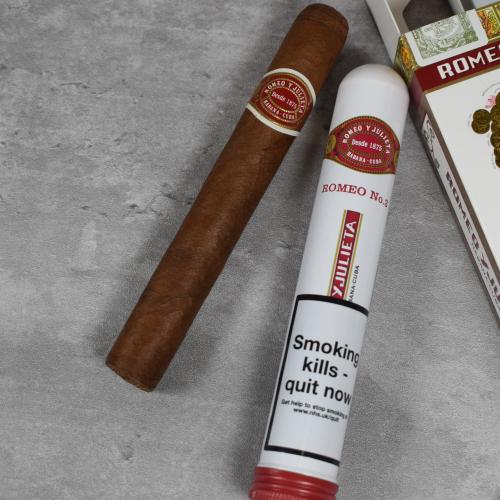 Romeo y Julieta No. 3 Tubed Cigar - 1 Single