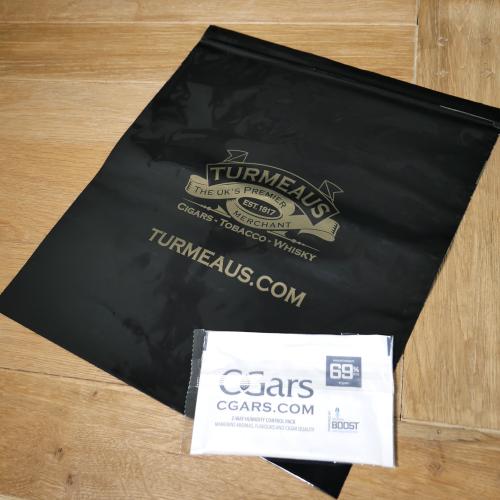 Humidified Cigar Travel Bag (Pouch) with BOOST - Extra Large - 50 cigars plus
